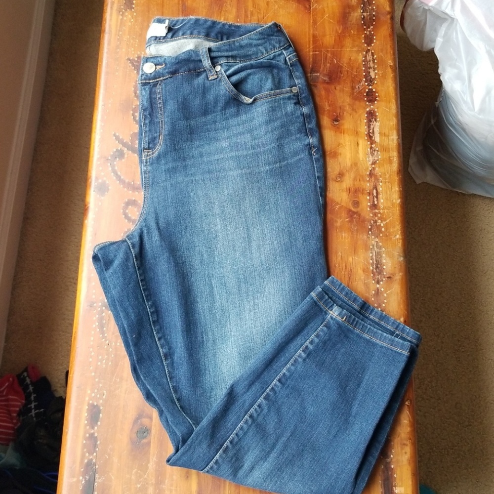 Torrid Girlfriend Jeans size 18